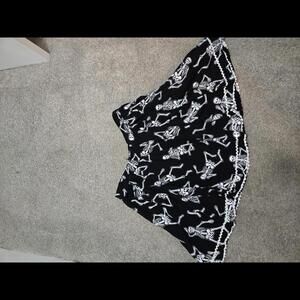 Sourpuss skeletons full skirt 2x Fits Like A 1XL